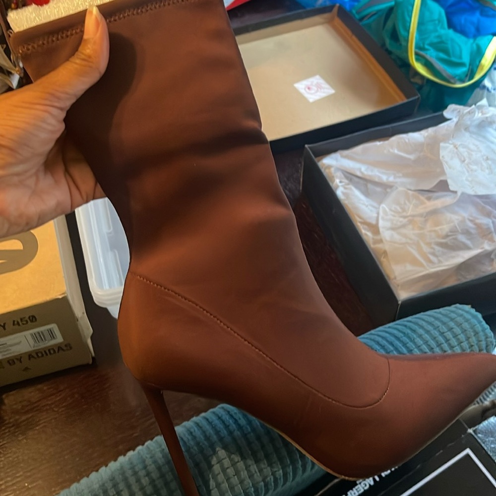 Brown booties with heel